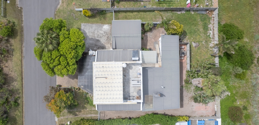 5 Bedroom Property for Sale in Heuningkloof Western Cape